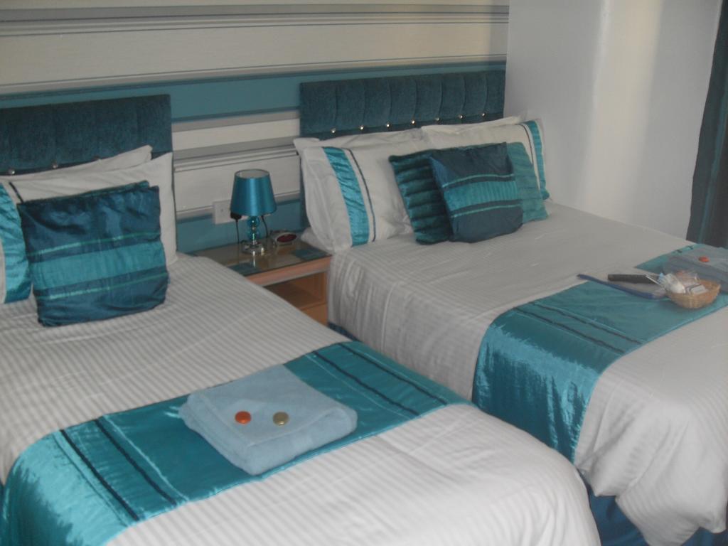 Beeches Hotel Blackpool Bagian luar foto